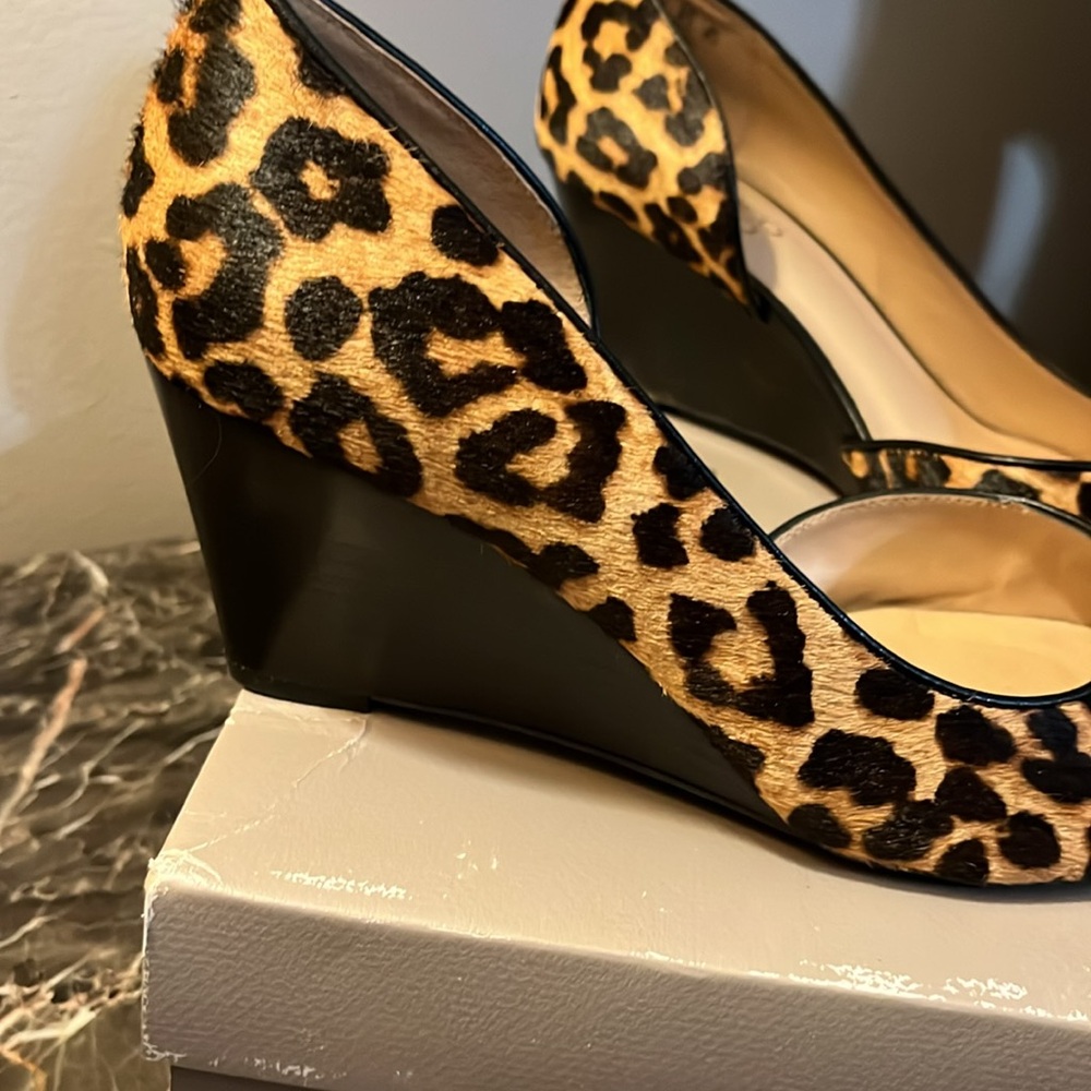Franco Sarto leopard print leather fur shoes size 9.5 - Picture 2 of 4